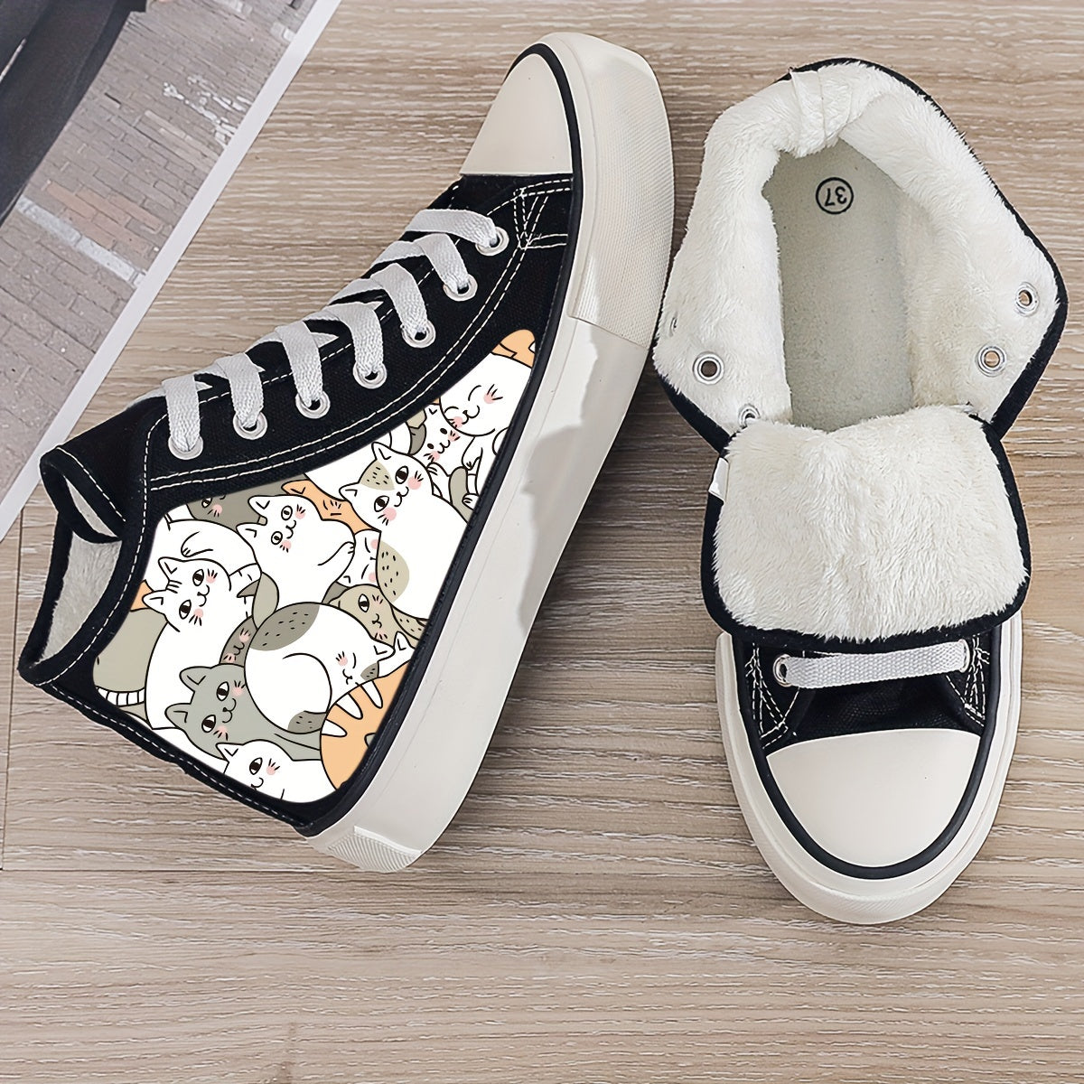 Girl's High Top Cartoon Cats Skate Shoes With Warm Plush Lining