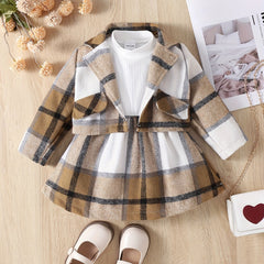 Stylish Plaid Outfit with Long Sleeve Coat