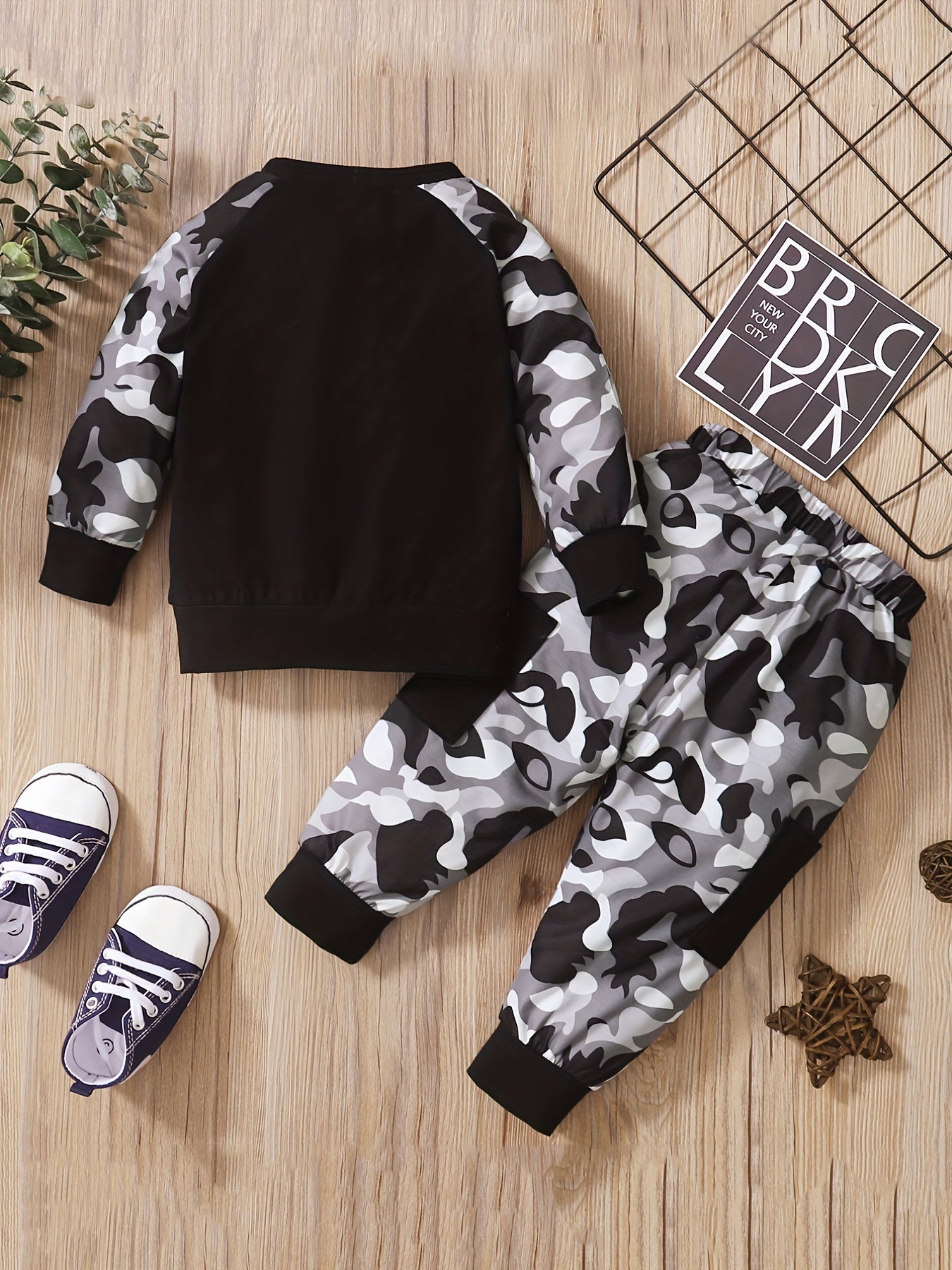 Boys Camo Print Sweatshirt & Sweatpants Set, Spring Autumn Outfit