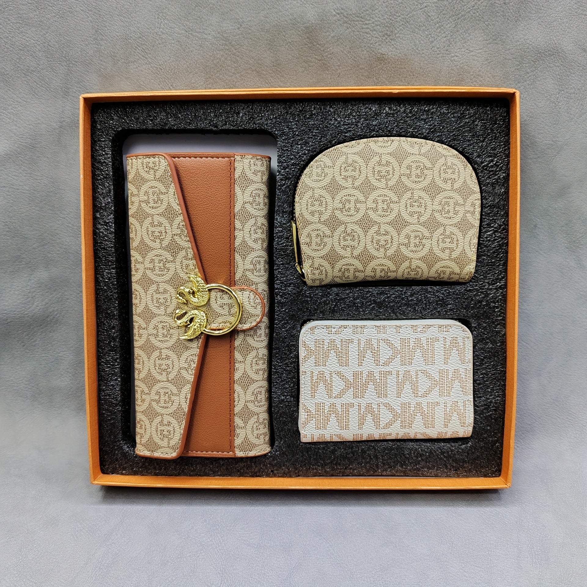 Vintage Style Women's Wallet Set Large Capacity Tri Fold Button Close