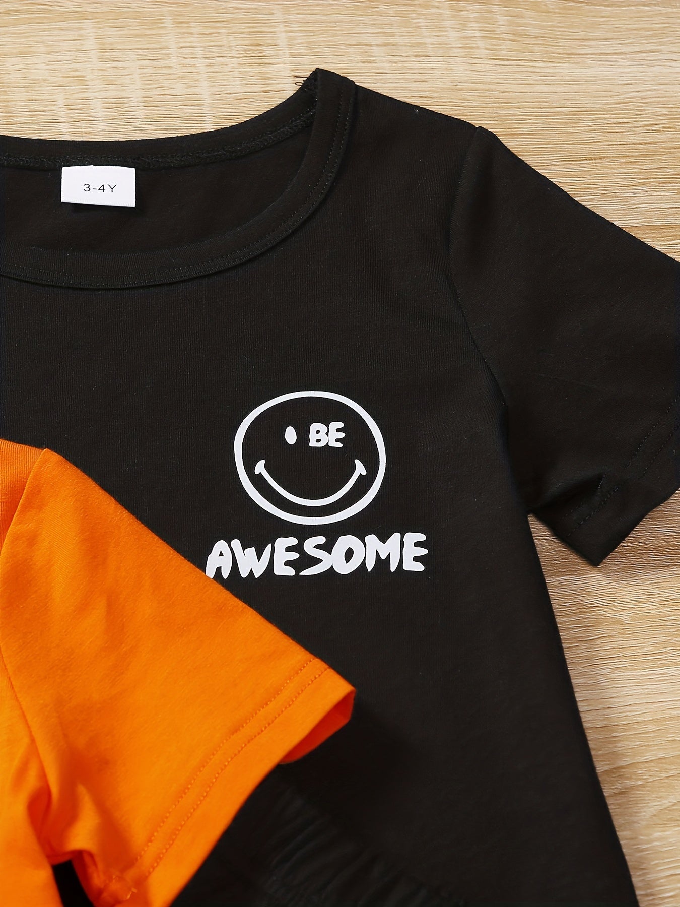Boys Smile Face Graphic Print Short Sleeve T-shirt & Shorts Set
