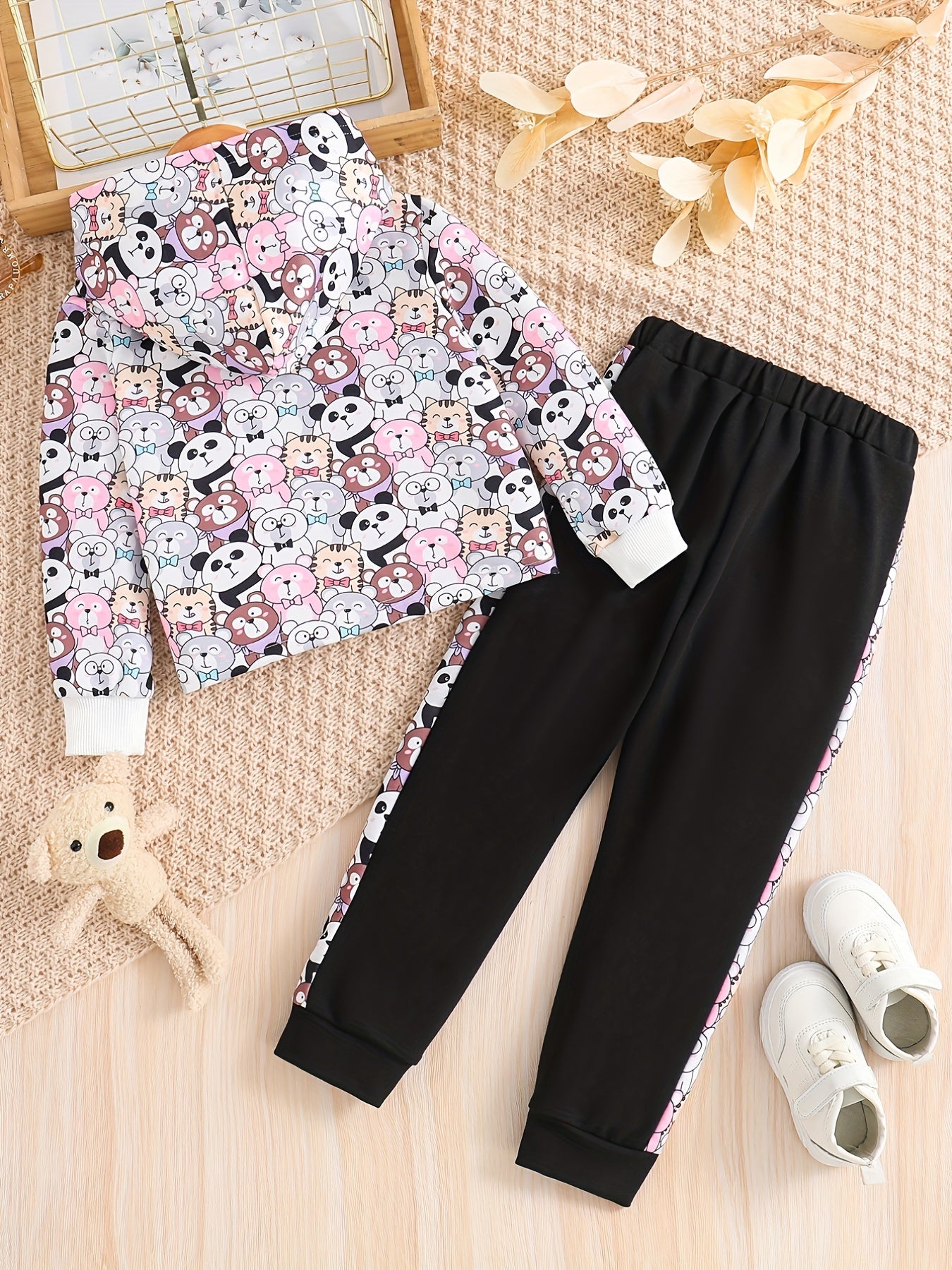 Toddler Girl's Cartoon Animals Hoodie & Sweatpants Set
