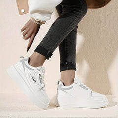 Women's Letter Graphic Lace up Skate Shoes Casual Sneakers