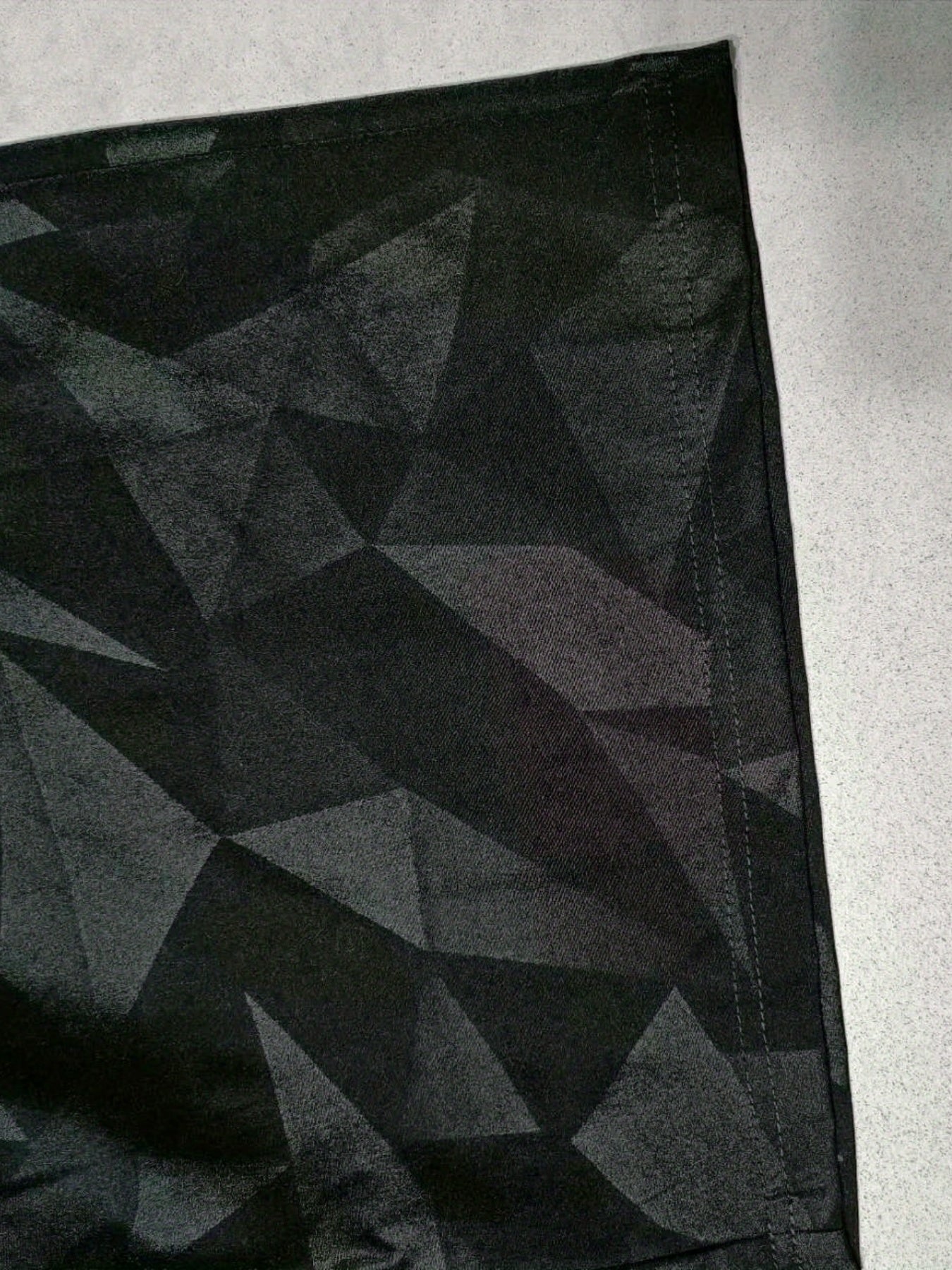 Men's Drawstring Geometry Pattern Sports Shorts