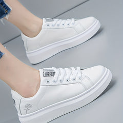 Women's Rose Pattern Skate Shoes Lace Up Thick Sole Flat Shoes