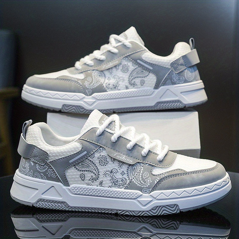 Men's Low Top Lace Up Skate Shoes Wear resistant Non Slip Sneakers