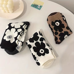 3 Pairs Flower Print Socks Mid Tube Women's Stockings