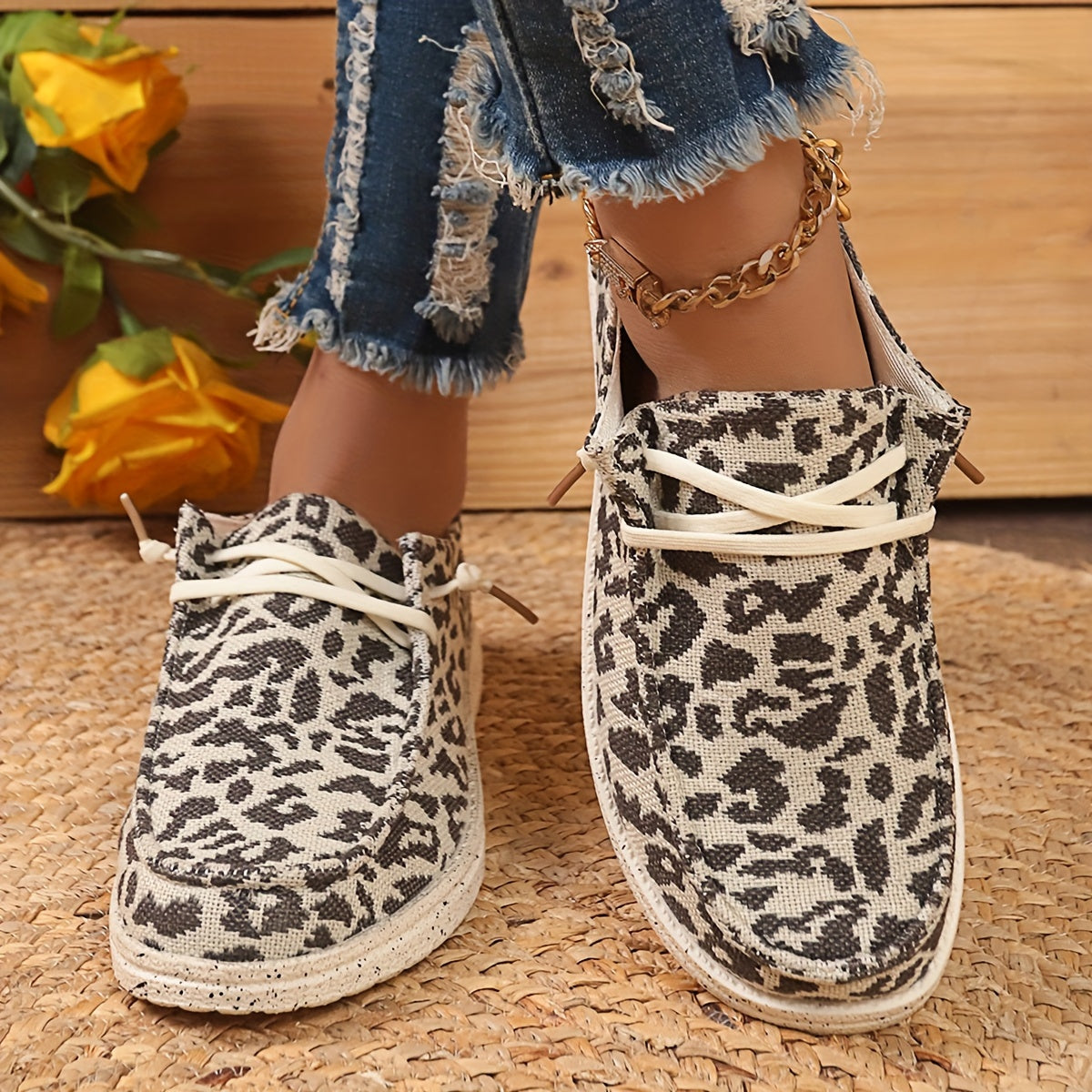 Leopard Pattern Skate Shoes, Lightweight Lace Up Canvas Shoes