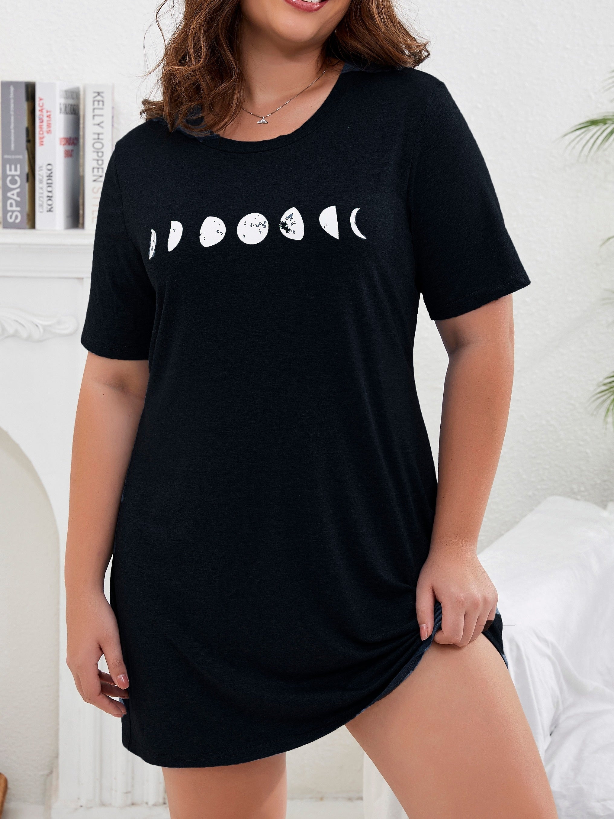 Women's Plus Moon Print Round Neck Short Sleeve Sleep Tee Dress