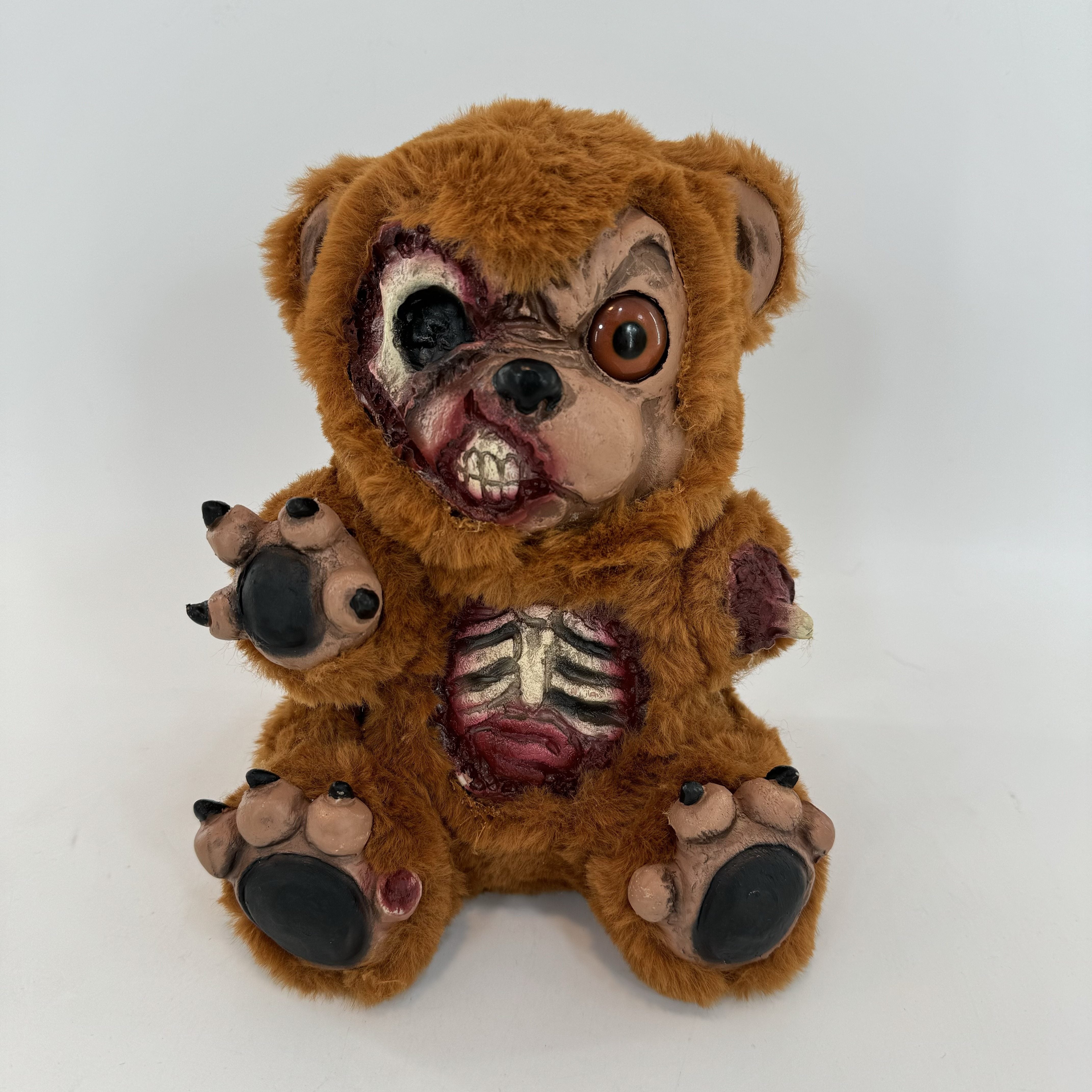 PC Realistic Bloody Animal Prop Halloween Decoration