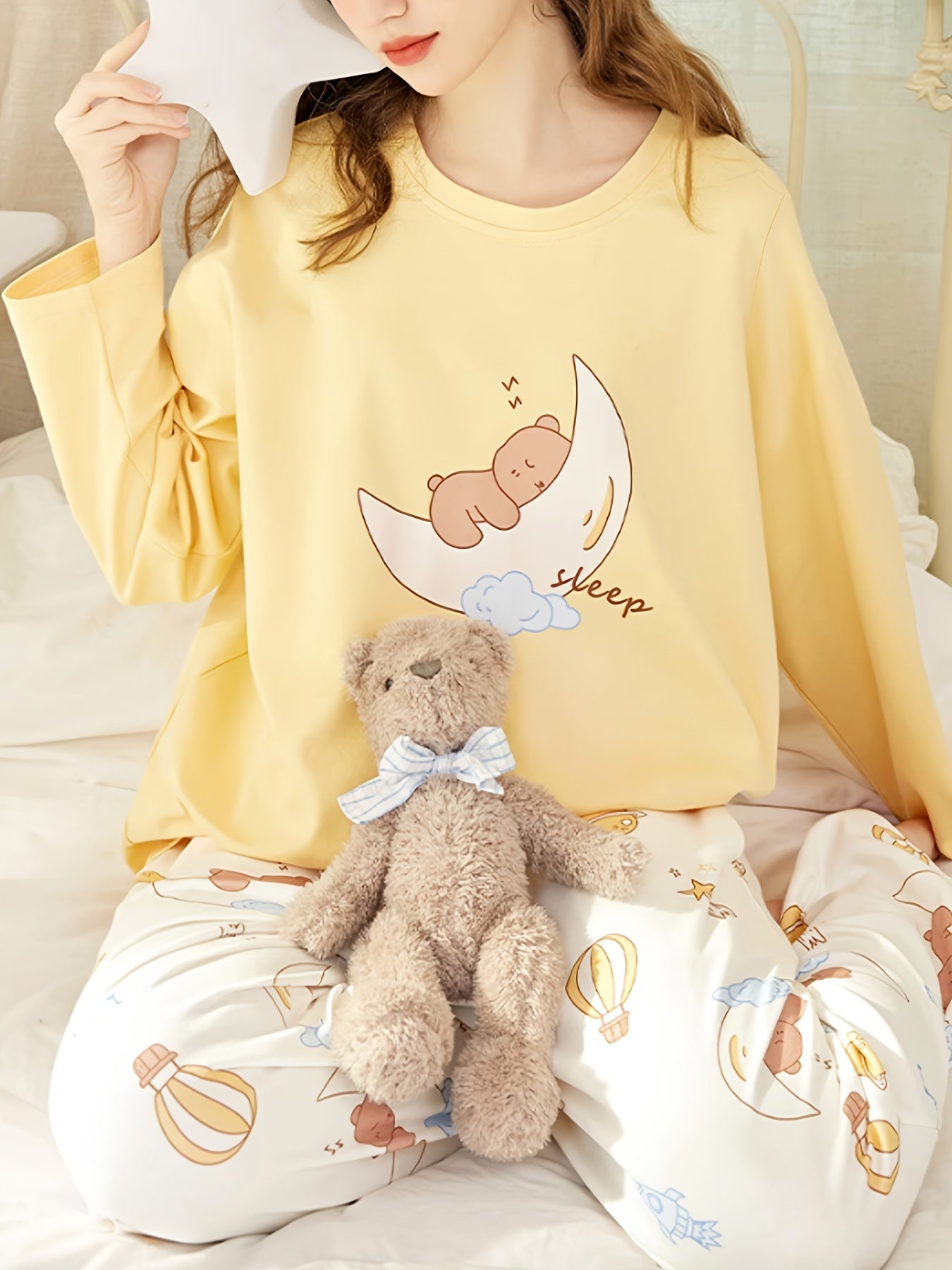 Cartoon Print Pajama Set Long Sleeve Crew Neck Top & Lounge Pants