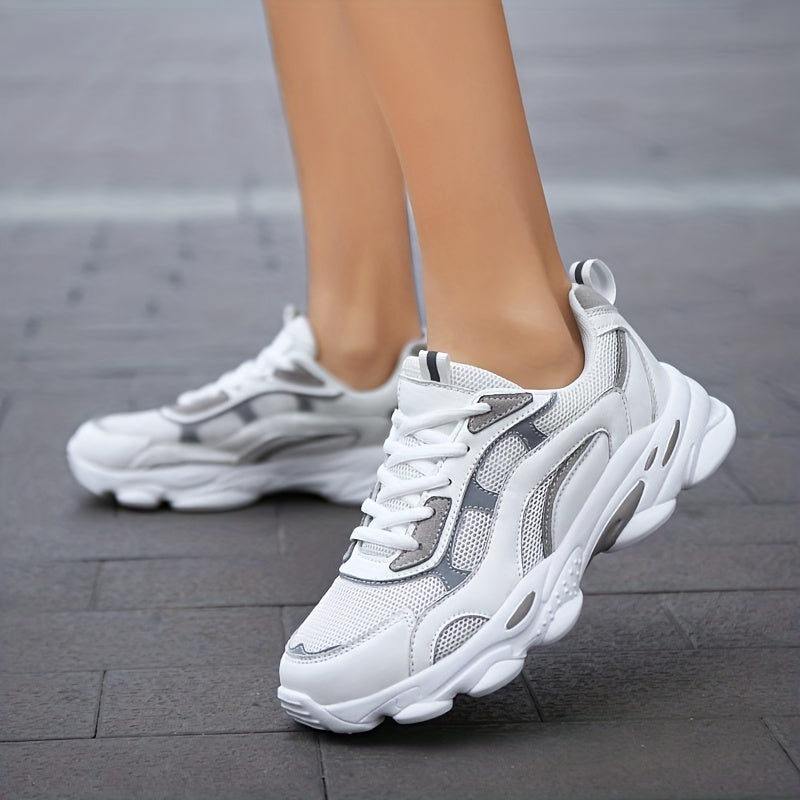 Women's Mesh Platform Sneakers Lace Up Outdoor Shoes Lightweight Walking Shoes