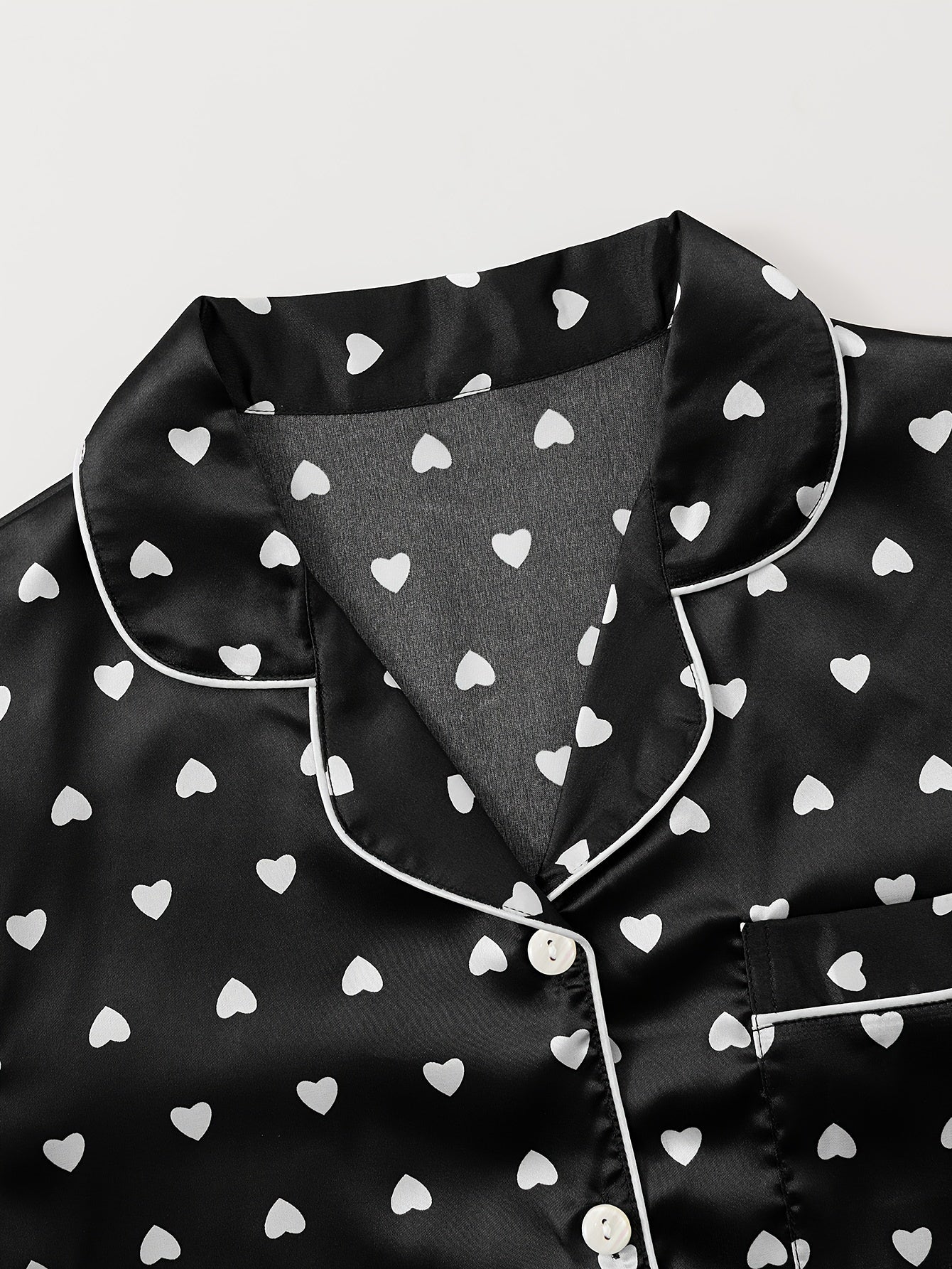 Heart Print Pajamas Set Short Sleeve Buttons Top & Shorts Women's Sleepwear
