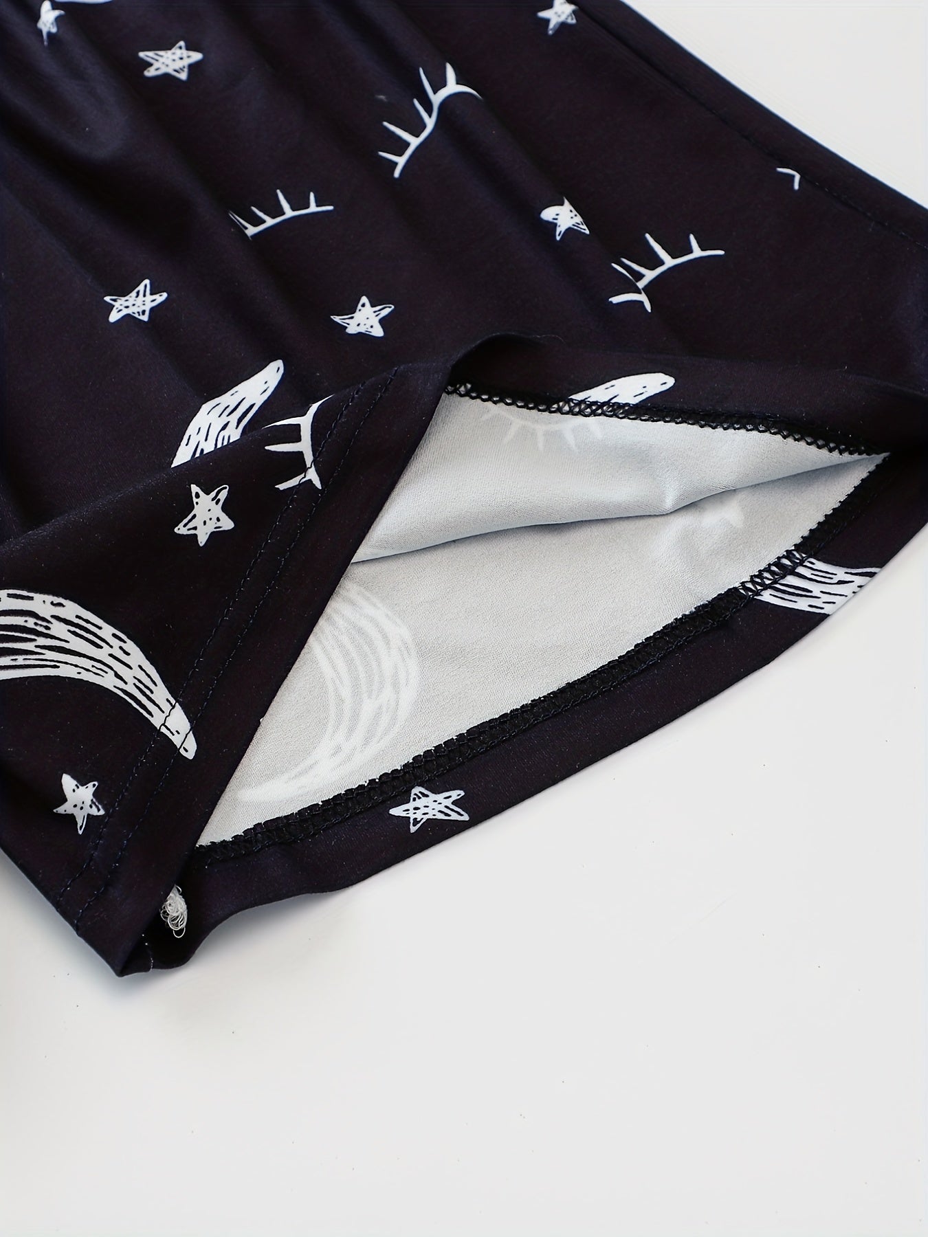 Moon Print Pajama Set 2pcs Crew Neck Tank Top & Elastic Waistband Shorts & Pants