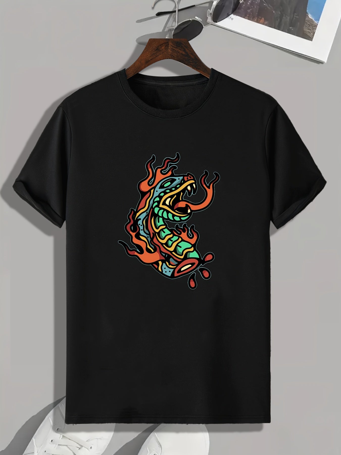 Dragon Print Men's Graphic Tee for Summer