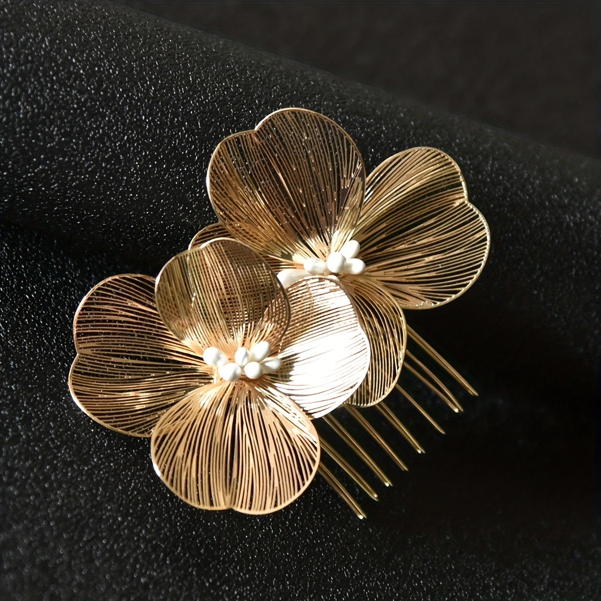 Golden Flower Hair Comb Vintage Headwear Wedding Hair Accessories