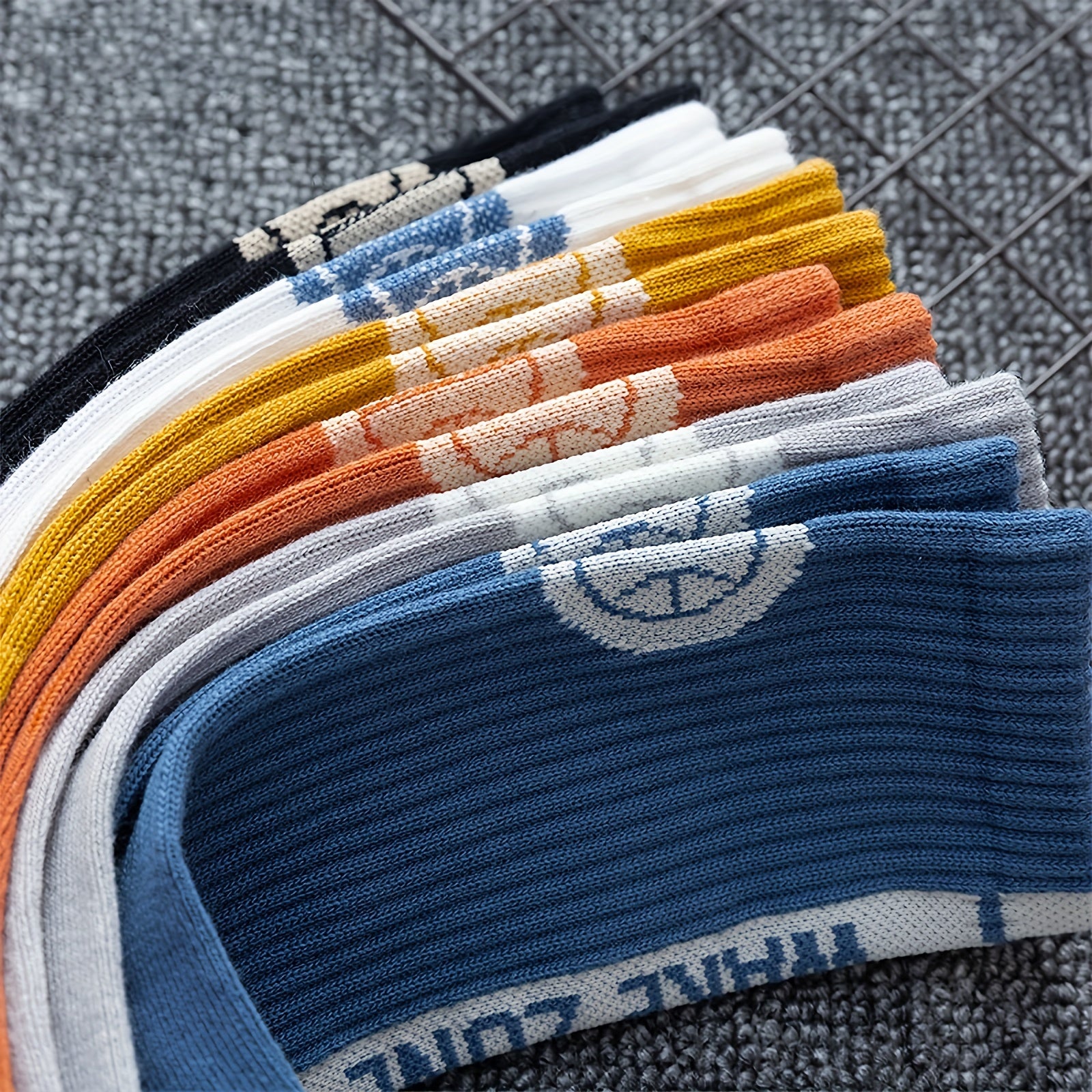 5 Pairs Men's Solid Crew Socks Breathable Cotton Blend Casual Unisex Socks
