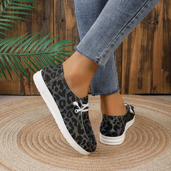 Women's Flat Canvas Shoes Round Toe Low Top Slip On Shoes