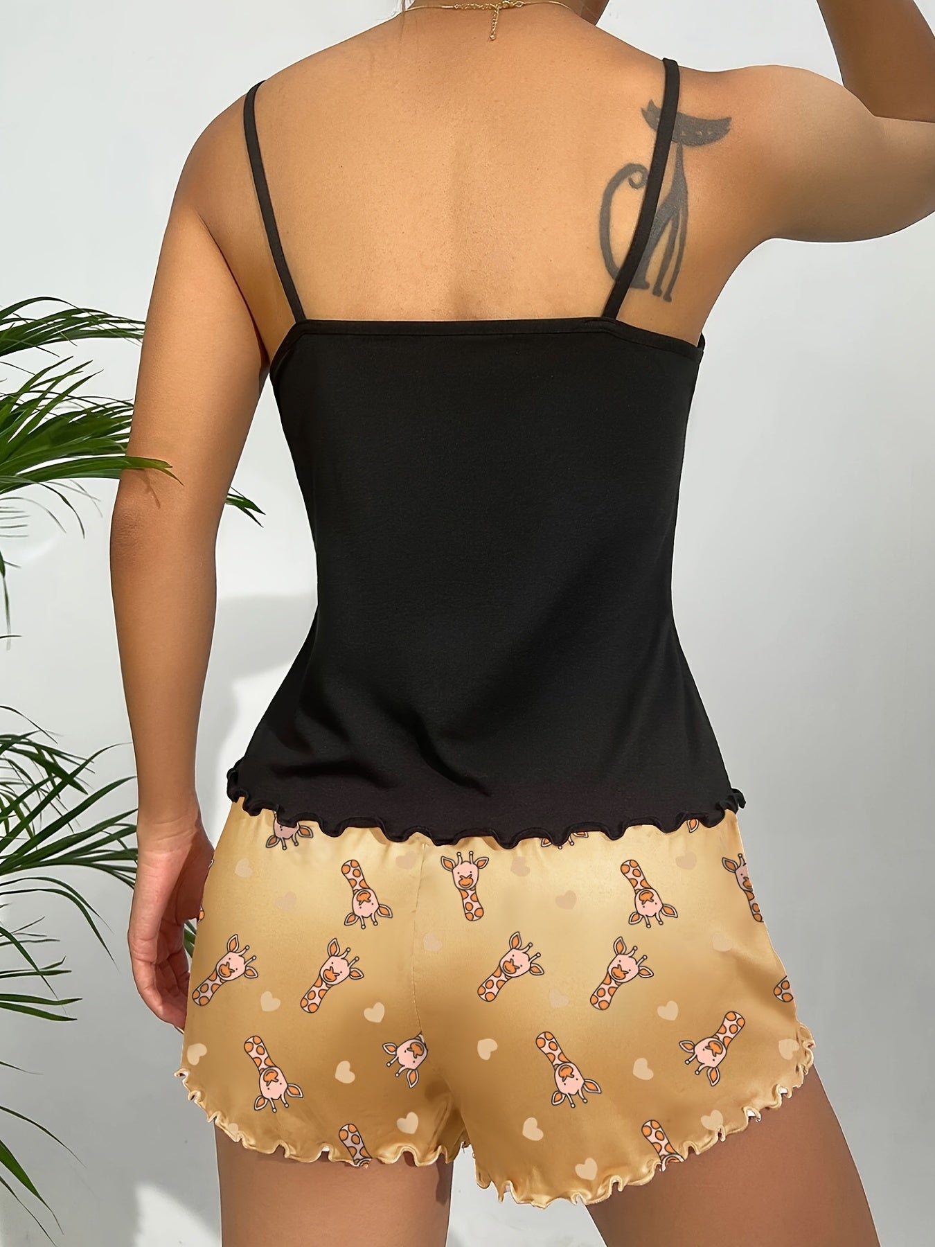 Giraffe Print Lounge Set Cami Top & Shorts Women's Loungewear