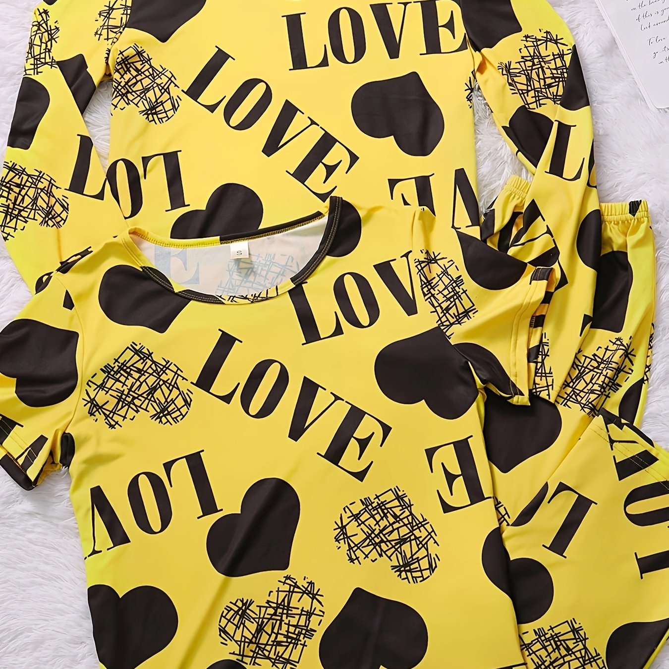 Heart Print Pajamas Set Short Sleeve Crew Neck Top & Long Sleeve Top & Pants