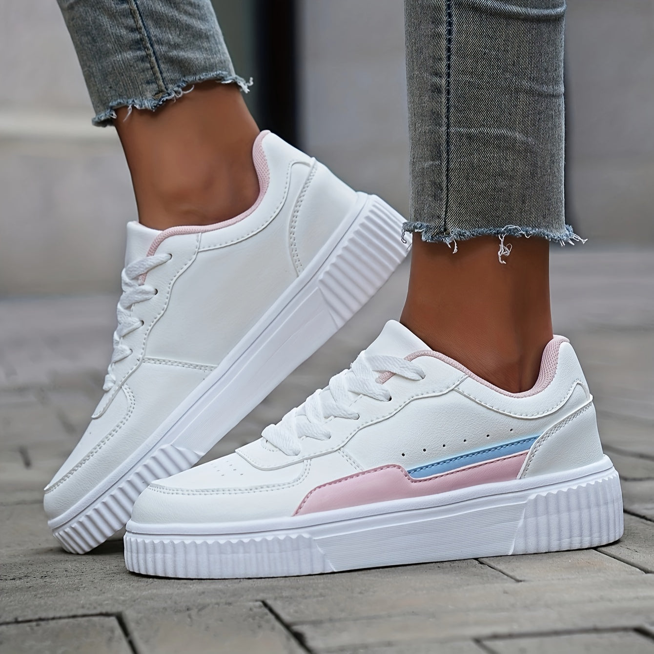 Breathable Platform Skate Shoes Lightweight Sneakers for Running