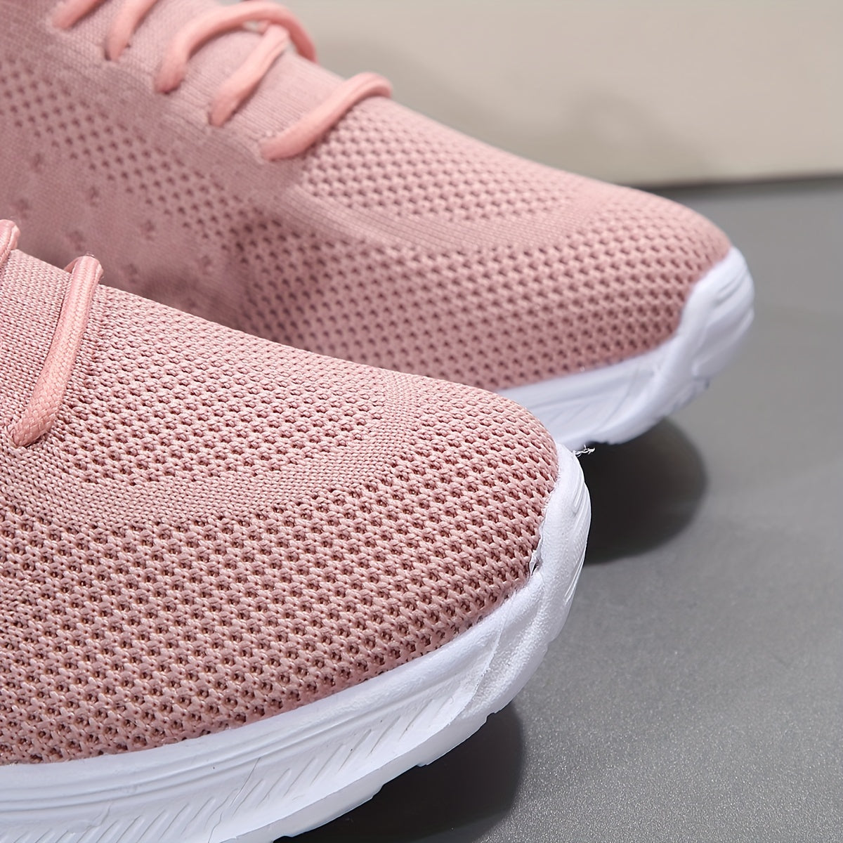 Women's Mesh Breathable Sports Shoes Lightweight Casual Walking Shoes