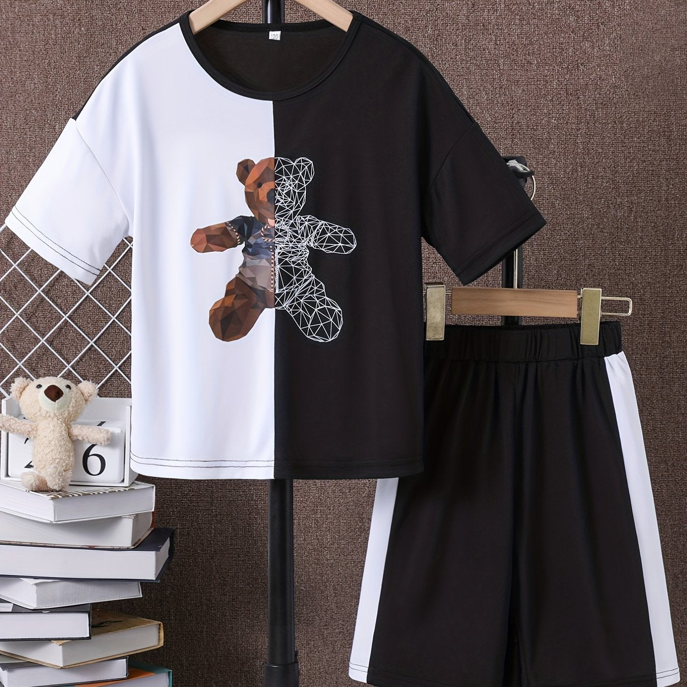 Boys Bear Print Casual Outfit Round Neck T shirt & Shorts Set