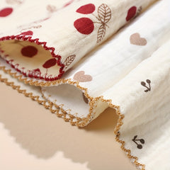 Soft Feeding Bib Lace Bear Print for Babies