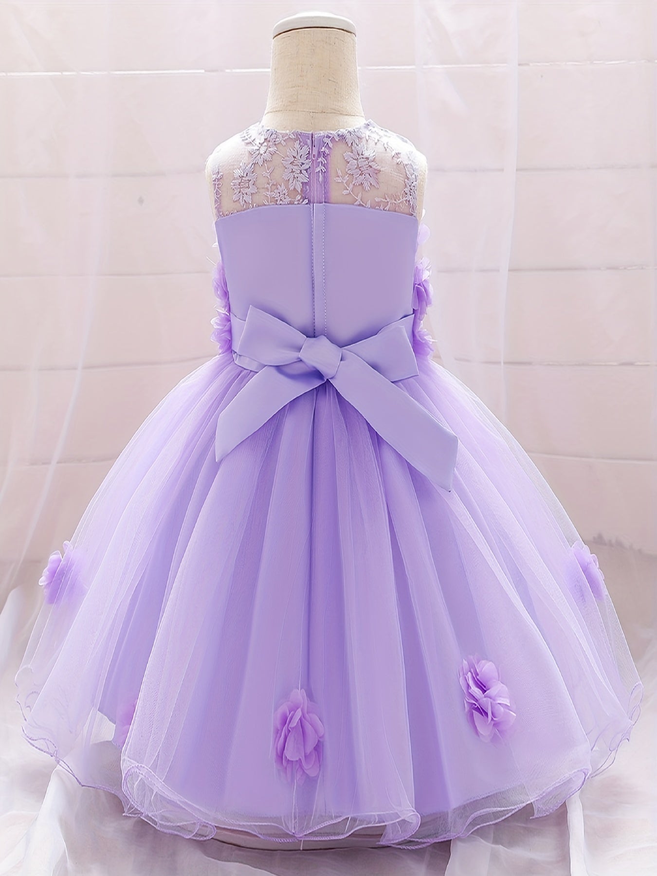 Gorgeous Sleeveless Flowers Embroidered Princess Dress for Little Girl's Party