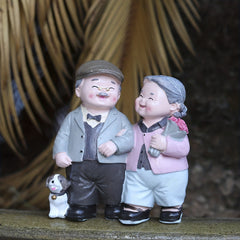 Take A Walk Old People Cake Decoration Figurine Resin Decoration
