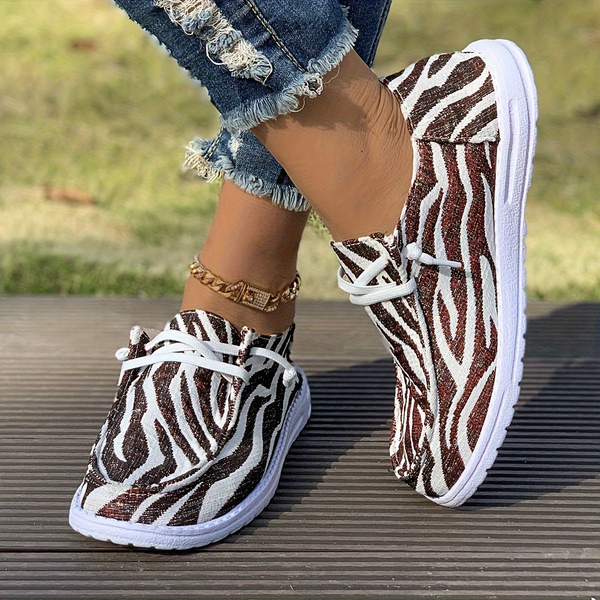 Women's Striped Canvas Skate Shoes