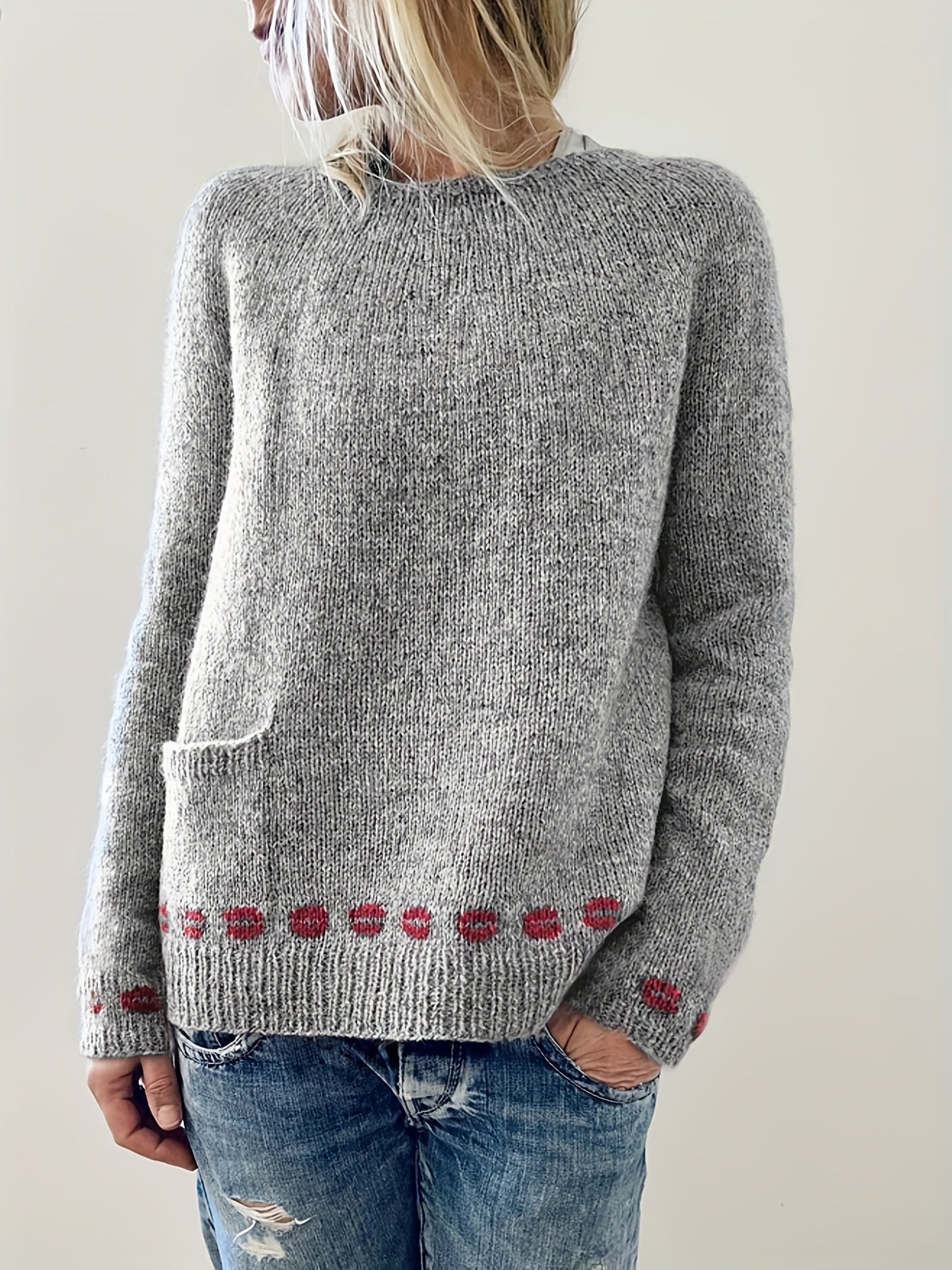Lip Pattern Crew Neck Long Sleeve Sweater