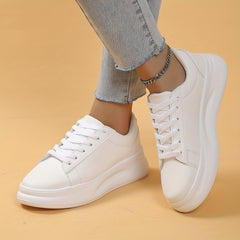 Women's Minimalist Solid Low Top Sneakers