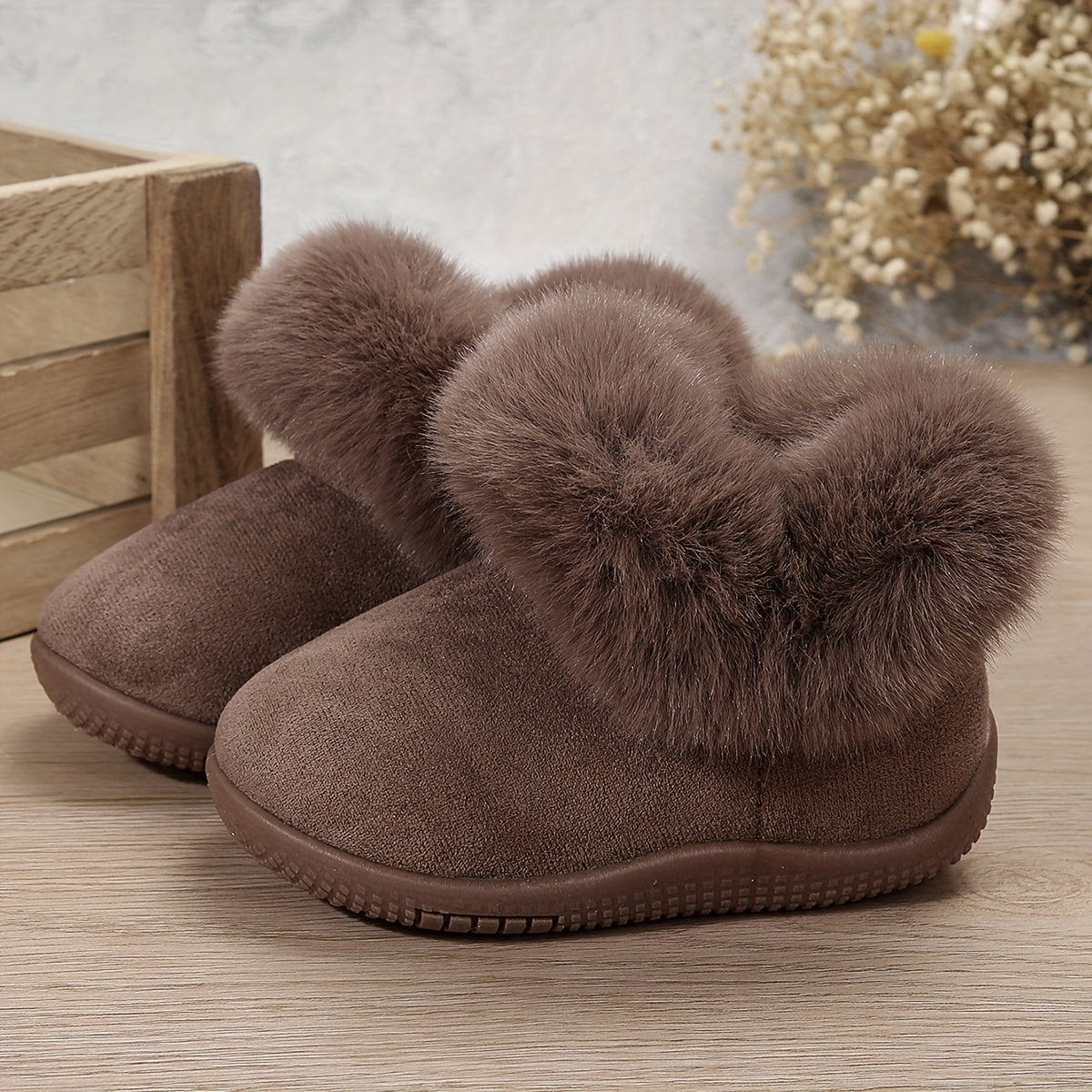 Girl's Furry Snow Boots Warm Cozy Non slip Ankle Boots Plush Comfy Outdoor Shoes