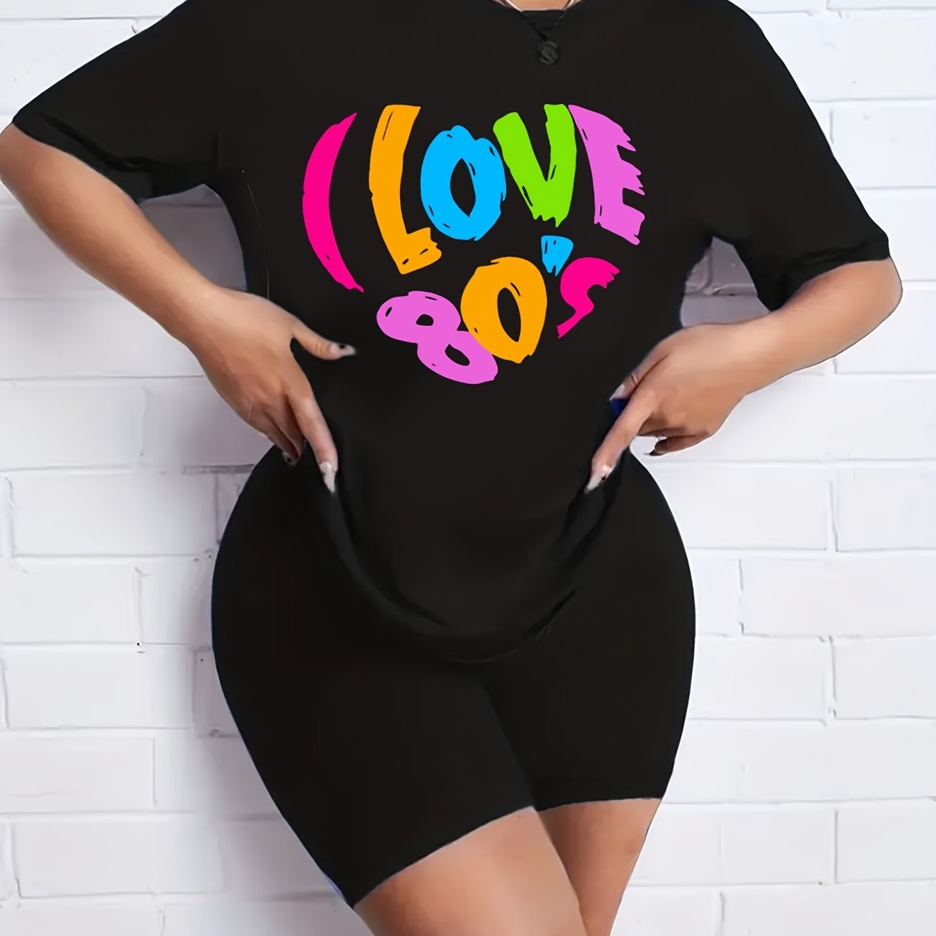 2pcs Letter Graphic T shirts & Solid Shorts Women's Activewear