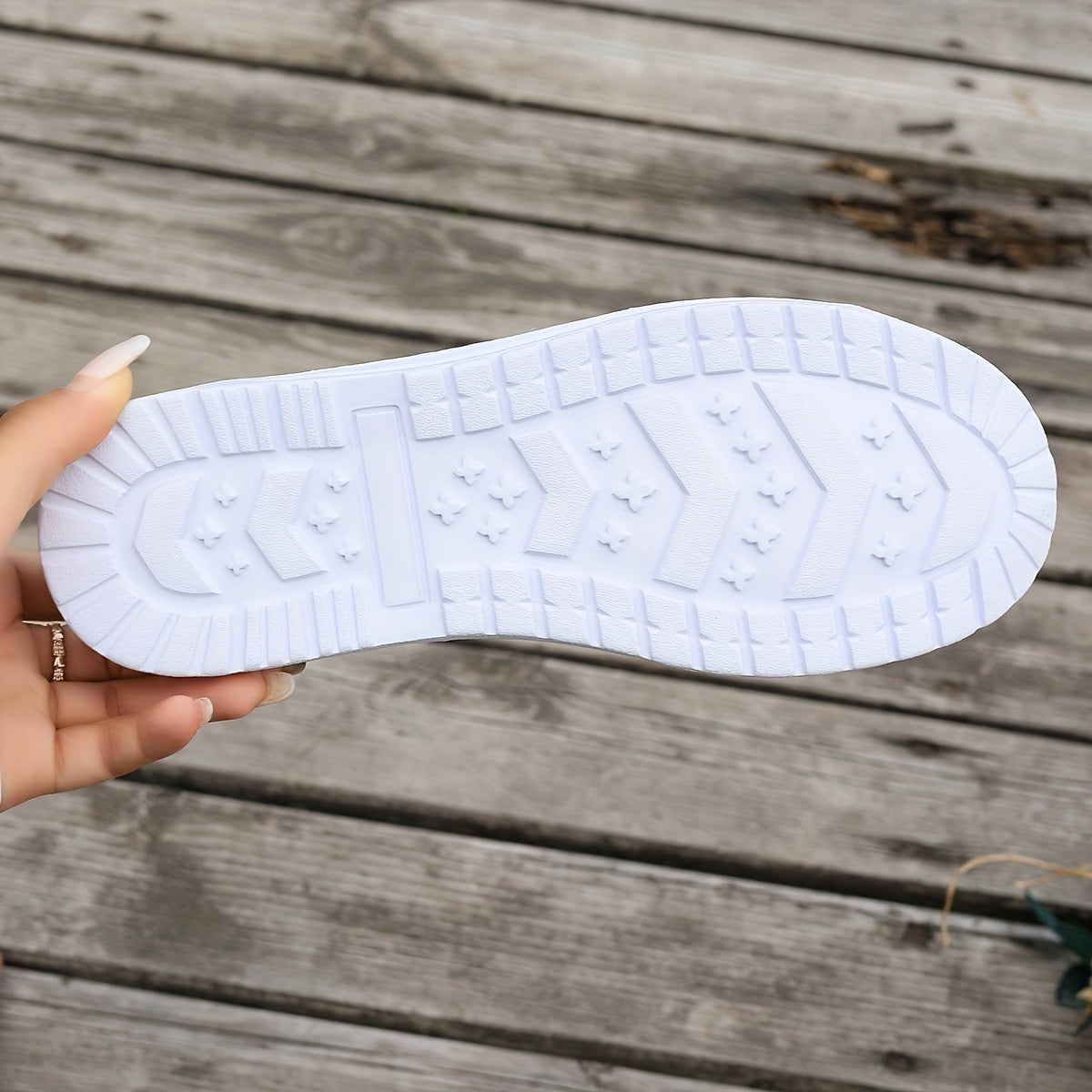 Retro Floral Print Low Top Sneakers Lightweight Casual Walking Shoes