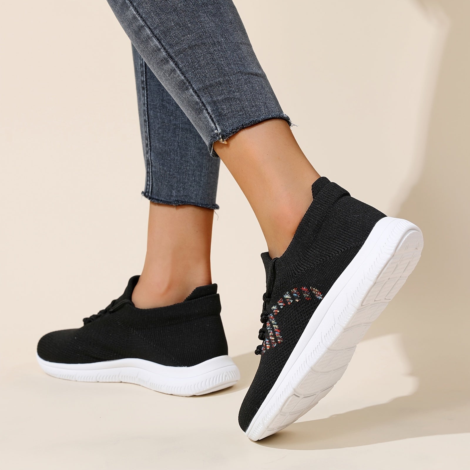 Women's Knitted Sports Shoes Lace Up Low Top Running Shoes