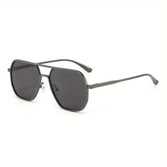 Men's UV Resistant Casual Sunglasses with Glasses Box