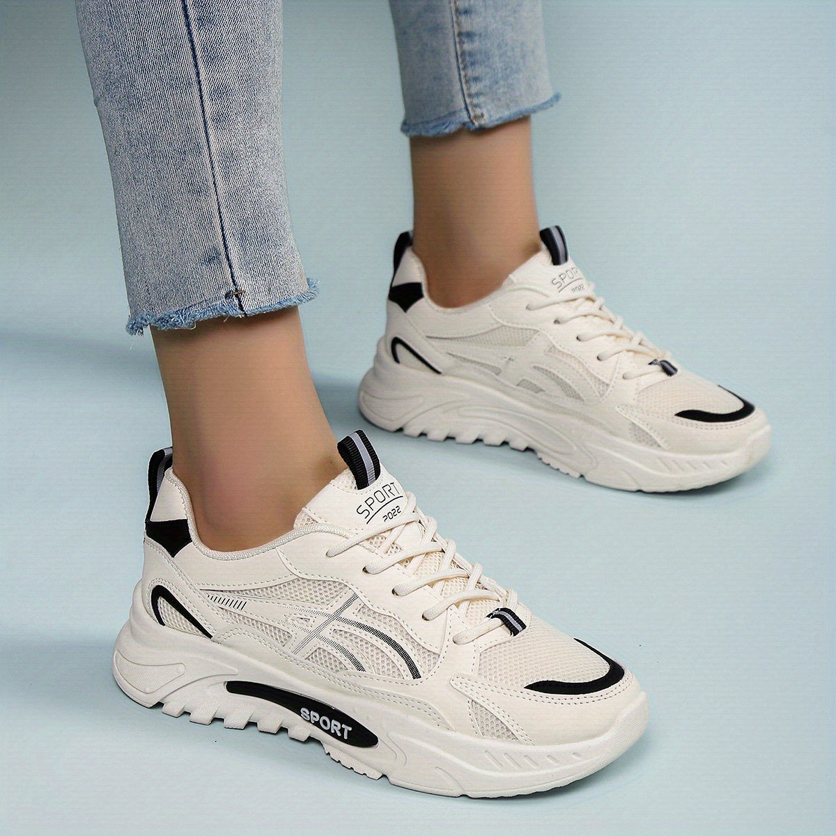 Women's Breathable Mesh Sneakers Lace Up Outdoor Comfort Running Shoes