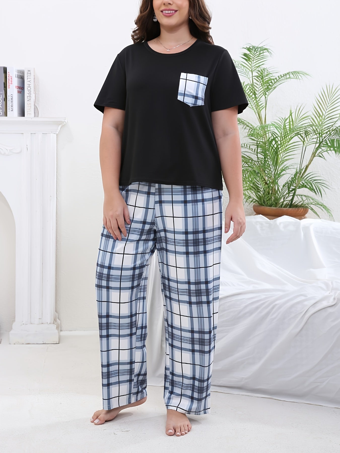 Plaid Print Tee & Pants Lounge Set - Women's Casual 2 Piece