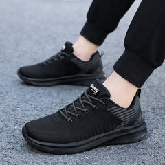 Men's Slip On Walking Shoes Lightweight Breathable Anti Skid Shoes