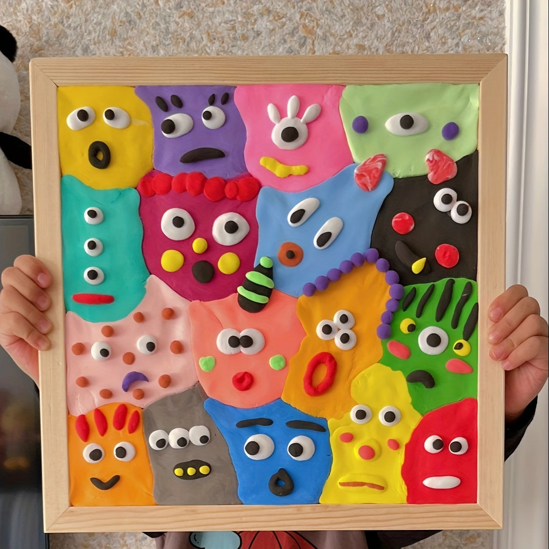 24 Colors Ultralight Clay Set with Wooden Frame - Safe Non-Toxic Clay