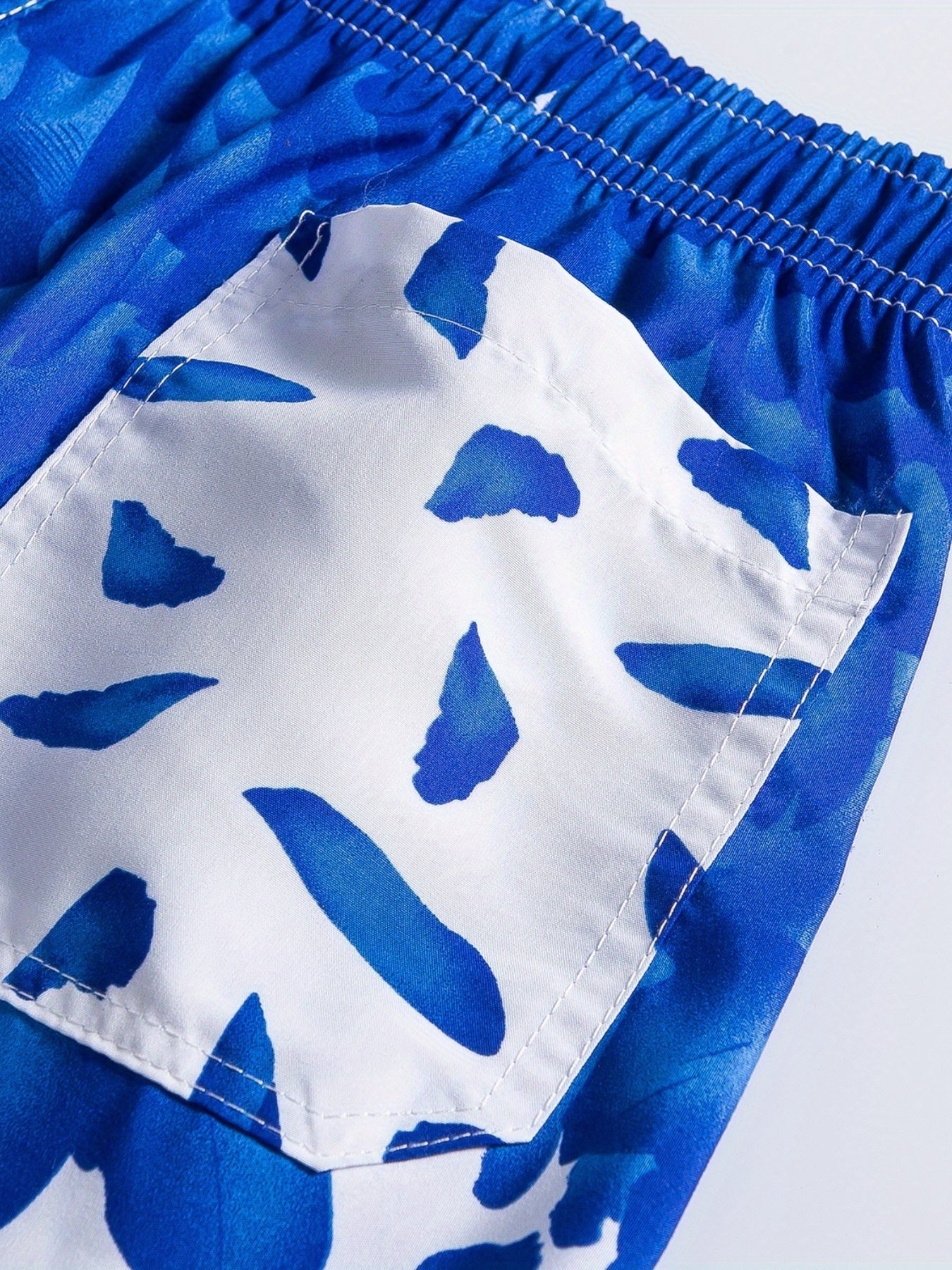 Feathers Print Shorts Casual Elastic Waist Drawstring Summer Pool Beach Shorts