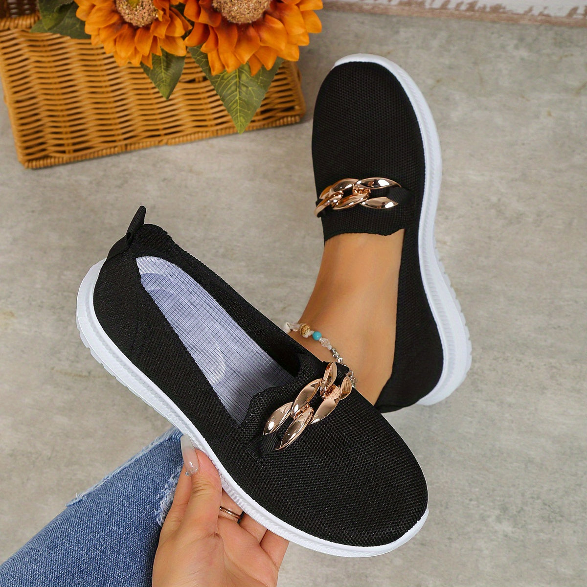 Women's Chain Decor Sneakers Slip On Outdoor Shoes