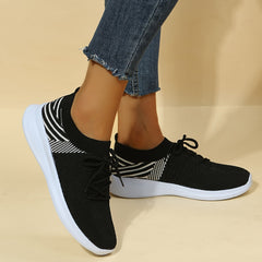 Women's Lightweight Mesh Sneakers Lace Up Running Shoes