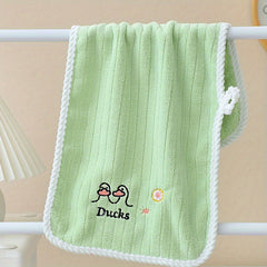 Duck Pattern Towel Soft Face Towel for Home Bathroom 9.8x19.6in
