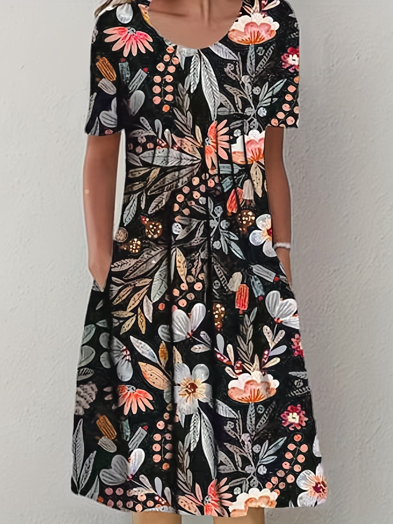 Floral Print Ruched Dress with Pockets
