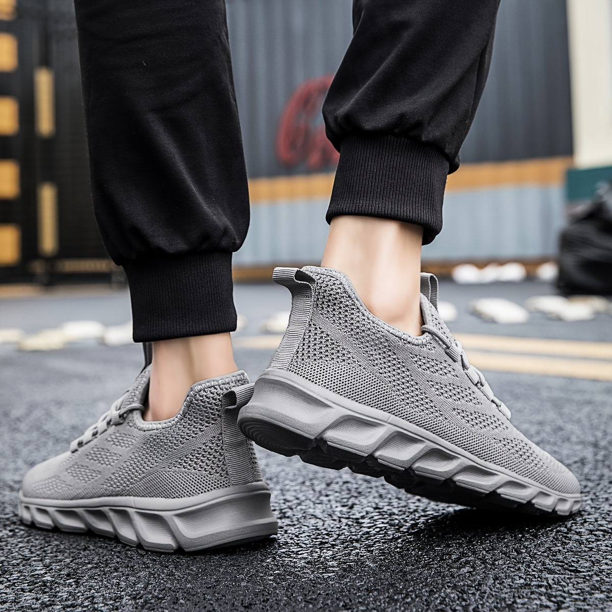 Men's Breathable Blade Running Shoes Lightweight Gym Sneakers