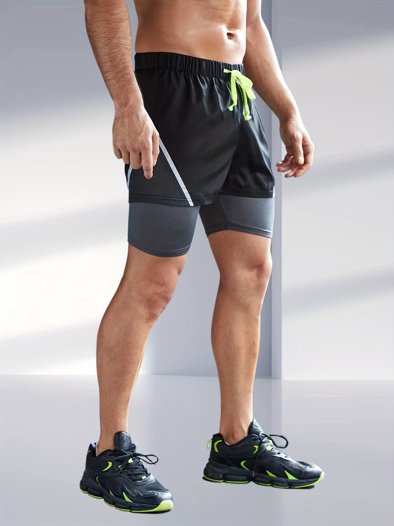 Men's Double Layer Sports Shorts With Zipper Pocket - Summer Workout Gear