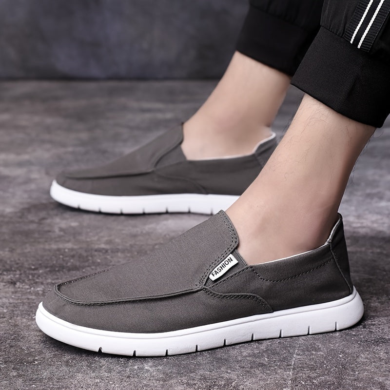 Men Slip on Sneakers Lightweight Comfy Non slip Casual Shoes